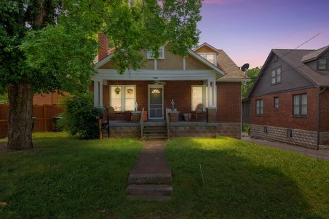 Single Family Residence in Nashville TN 2803 W Linden Ave.jpg