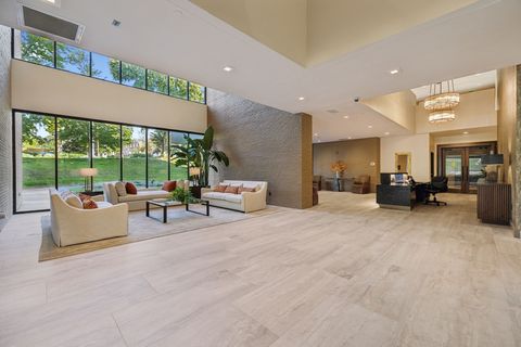 Condominium in Nashville TN 3901 West End Ave #305.jpg
