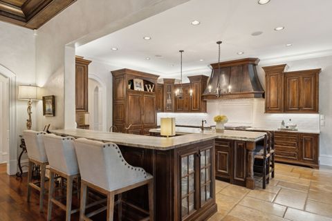 Single Family Residence in Brentwood TN 204 Thornhill Crescent 17.jpg