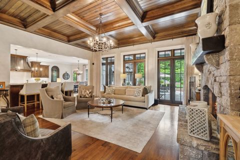 Single Family Residence in Brentwood TN 204 Thornhill Crescent 14.jpg