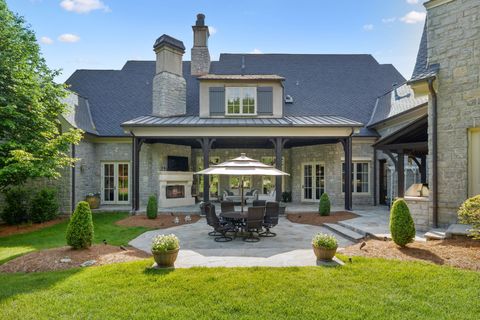 Single Family Residence in Brentwood TN 204 Thornhill Crescent 62.jpg