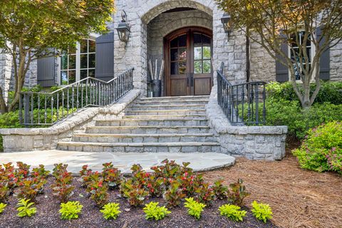 Single Family Residence in Brentwood TN 204 Thornhill Crescent 4.jpg