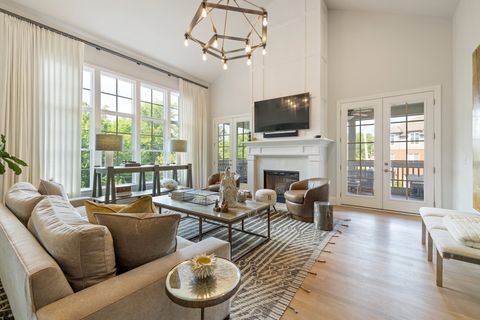 Single Family Residence in Nashville TN 3215 Acklen Ave.jpg
