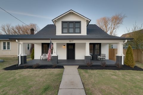 Single Family Residence in Nashville TN 1617 Shelby Ave.jpg