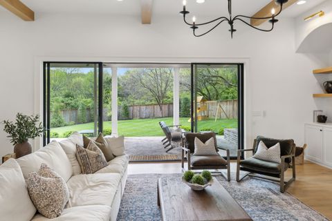 Single Family Residence in Franklin TN 910 Sunset Ridge Dr 14.jpg