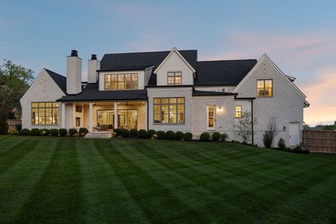 Single Family Residence in Franklin TN 910 Sunset Ridge Dr 48.jpg