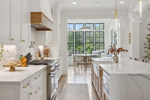 Single Family Residence in Franklin TN 910 Sunset Ridge Dr 16.jpg