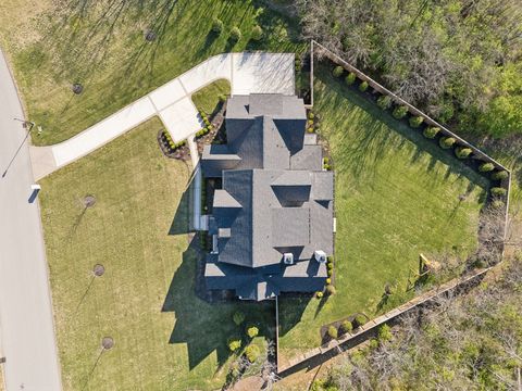 Single Family Residence in Franklin TN 910 Sunset Ridge Dr 60.jpg