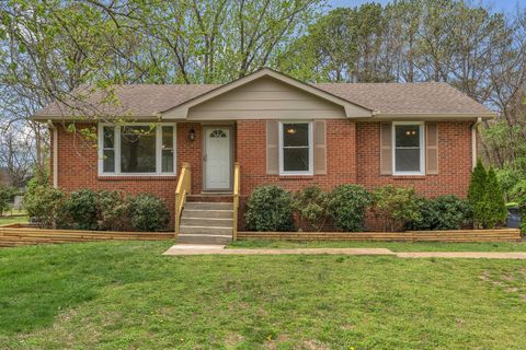 Single Family Residence in Nashville TN 7960 Stallion Dr.jpg