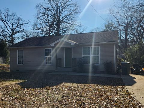 Single Family Residence in Chattanooga TN 6204 Atlanta Avenue.jpg