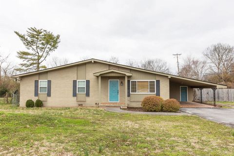 Single Family Residence in Chattanooga TN 7149 Robin Lane.jpg