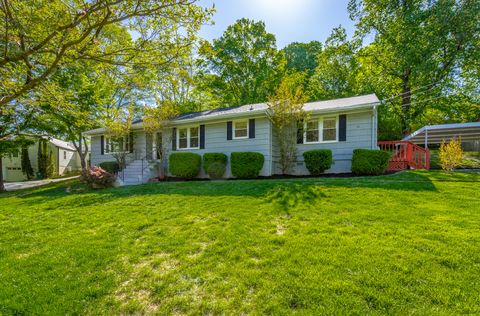 Single Family Residence in Chattanooga TN 10 Arnold Drive.jpg