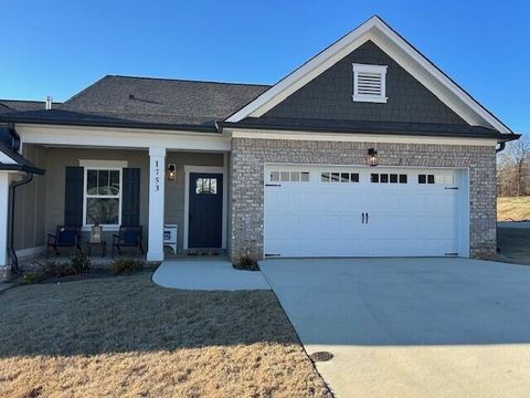 Townhouse in Chattanooga TN 421 Double Play Drive.jpg