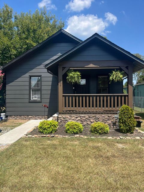 Single Family Residence in Chattanooga TN 107 Newberry Street.jpg