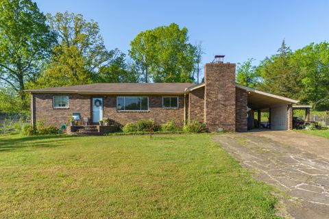 Single Family Residence in Chattanooga TN 3316 Mountain View Drive.jpg