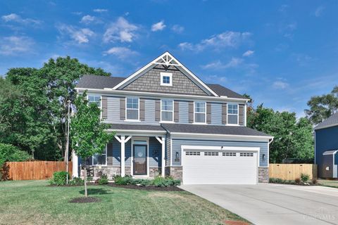 Single Family Residence in Carlisle OH 1223 Waterbury Drive.jpg