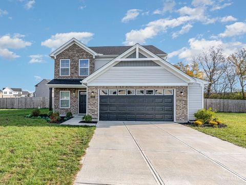 Single Family Residence in Carlisle OH 1608 Ashbury Court.jpg