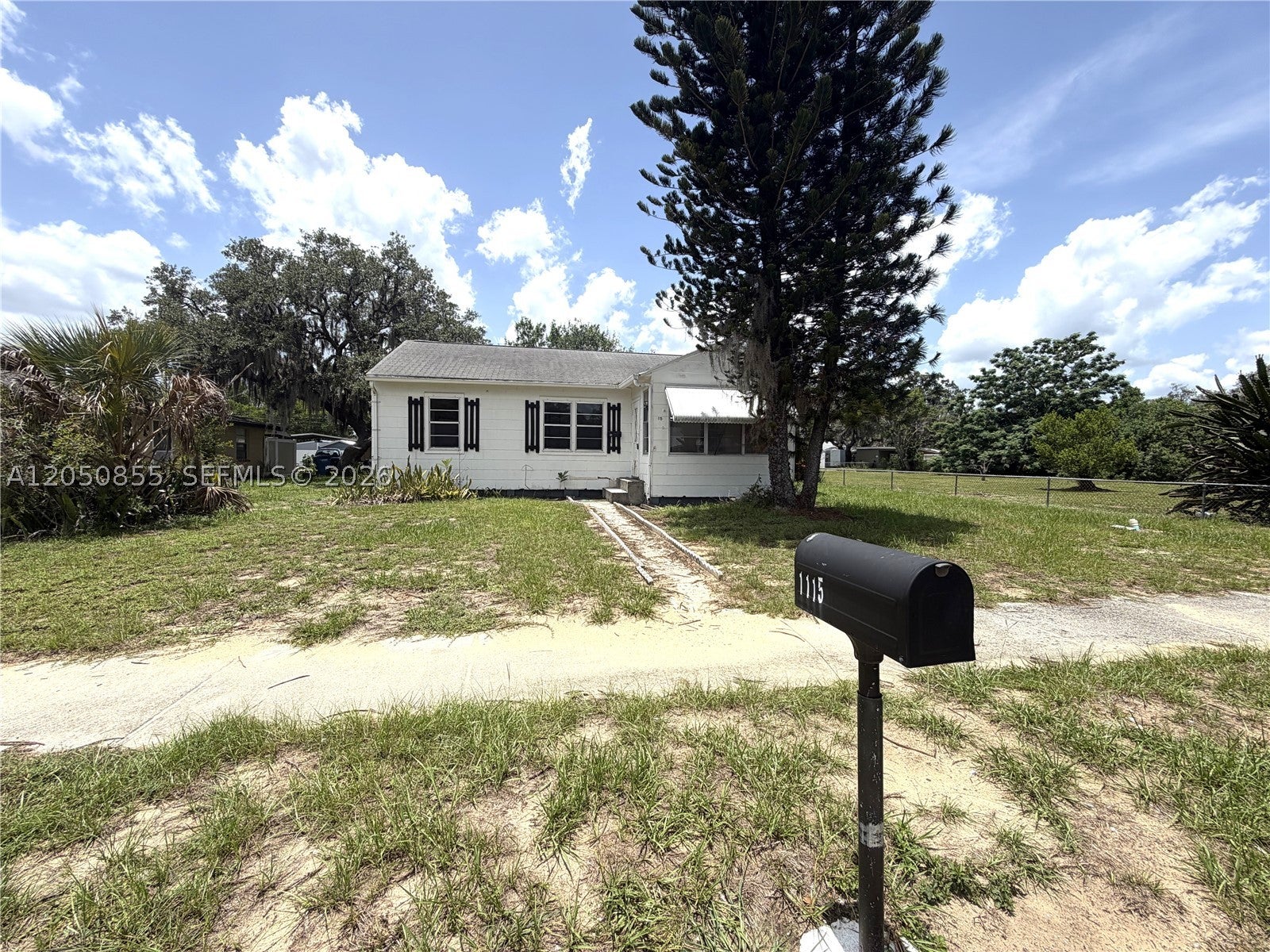 1115 Edgemoor Ave, Sebring, FL 33870