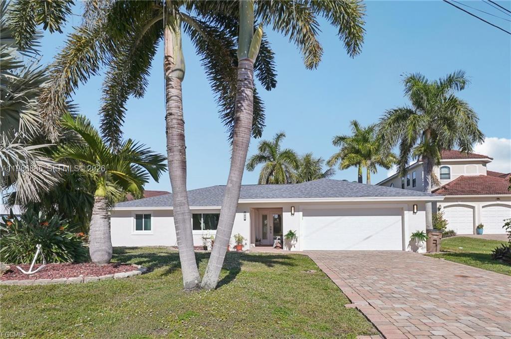 1819 SE 43 St, Cape Coral, FL 33904 photo
