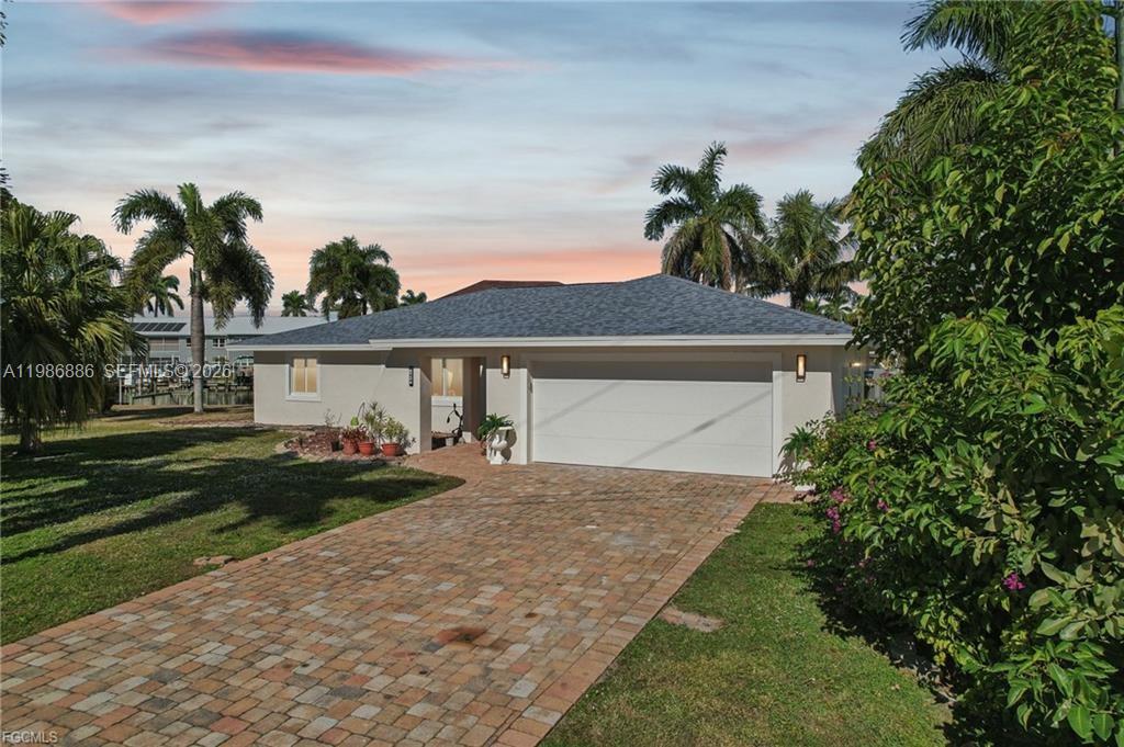 1819 SE 43 St, Cape Coral, FL 33904 photo