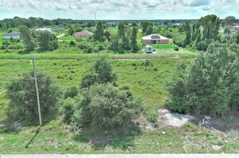  in Lehigh Acres FL 307 Ranier Ave.jpg