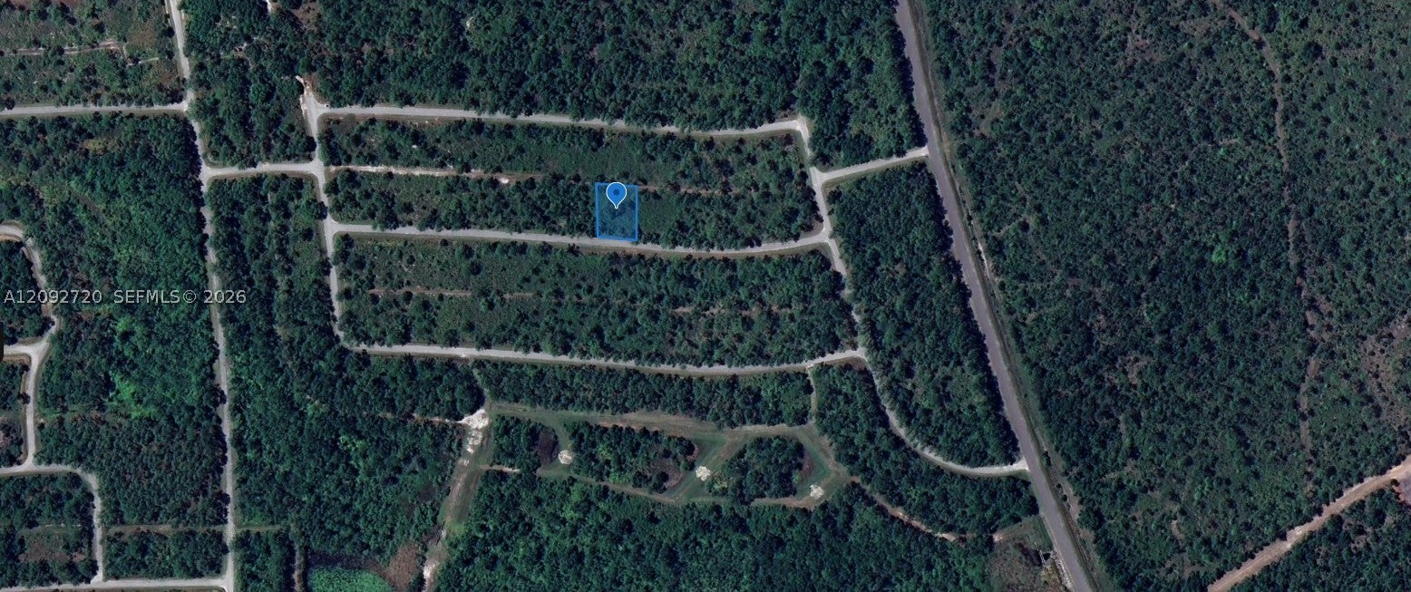 8649 Primavera St, Sebring, FL 33872 photo