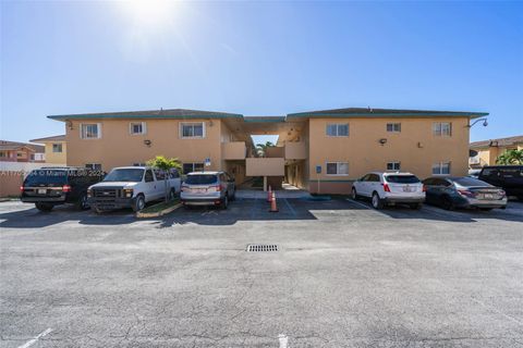 Condominium in Hialeah FL 2985 W 80th St #215.jpg