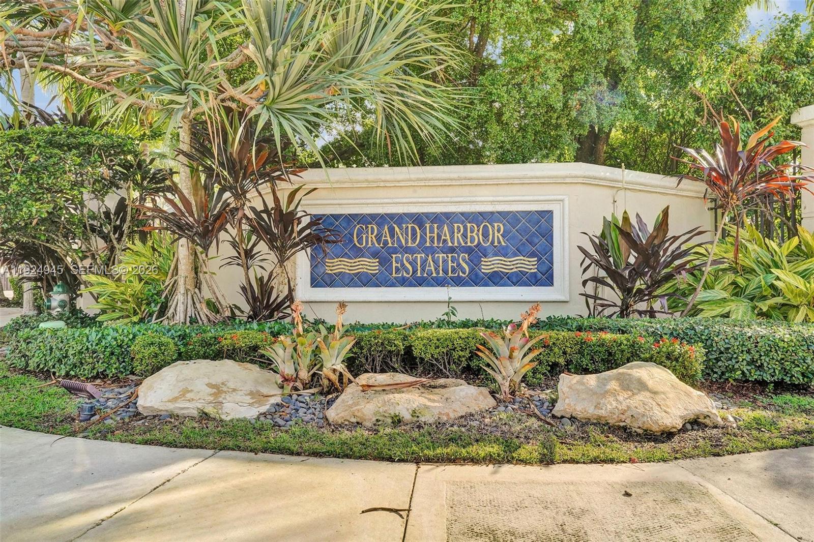 1575 Windjammer Way, Hollywood, FL 33019 photo