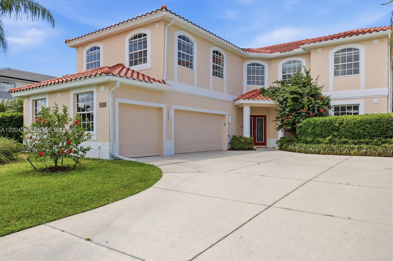 674 Clear Creek Dr, Sarasota, FL 34229 photo