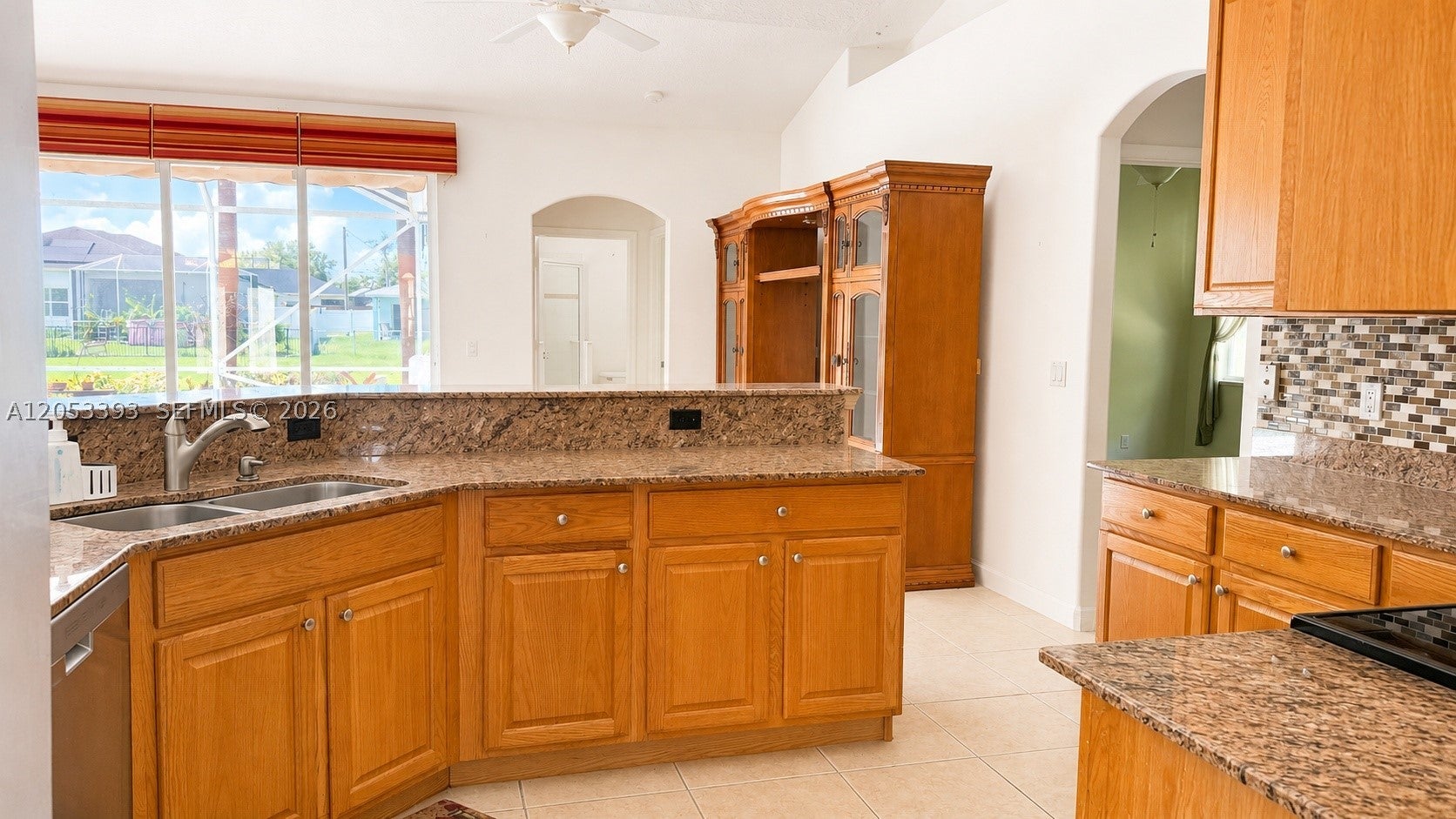 1860 SE Gaskins Cir, Port Saint Lucie, FL 34952 photo
