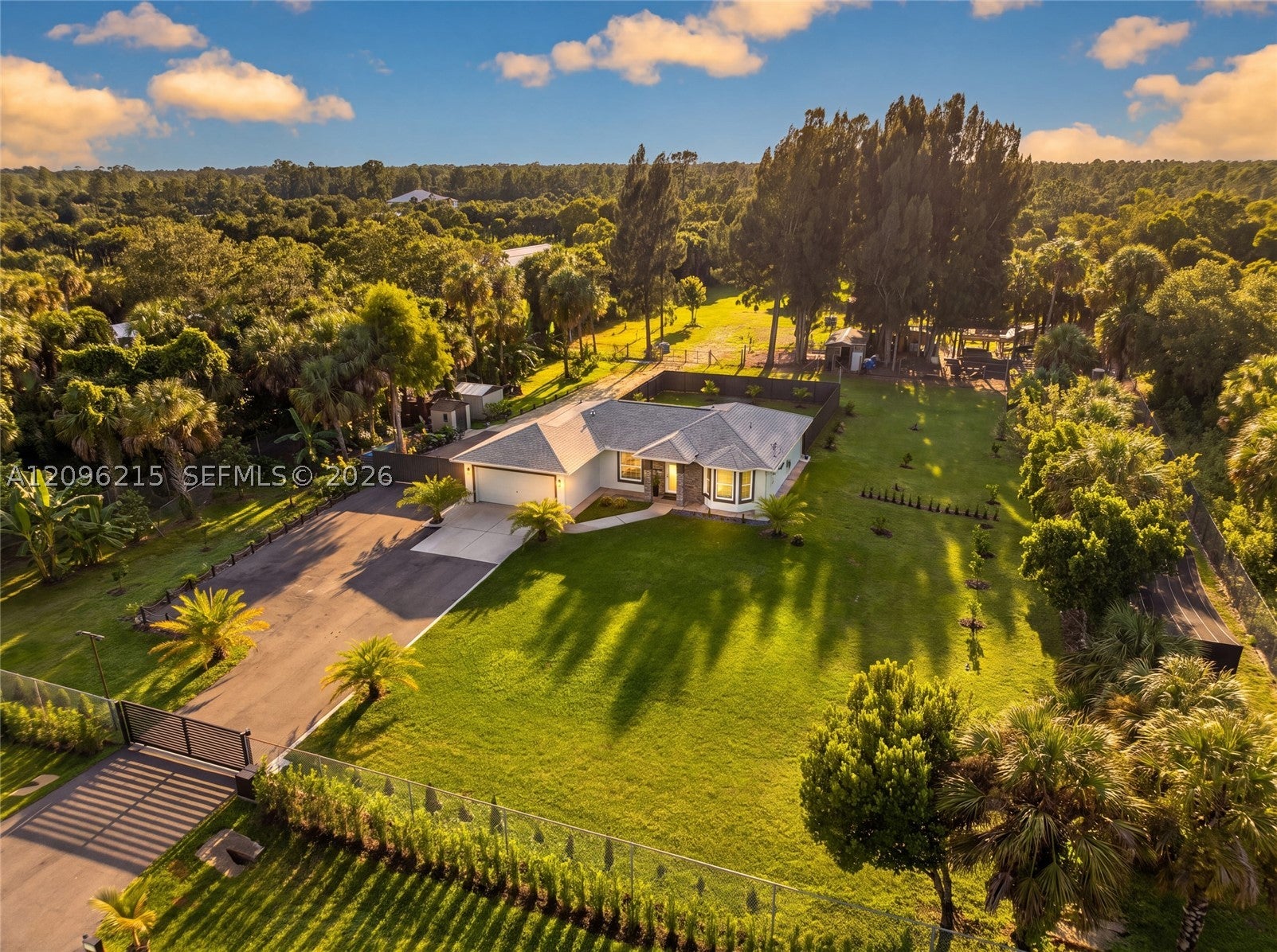 2960 30 Ave, Naples, FL 34117 photo