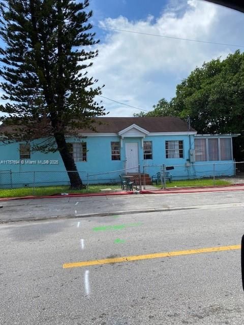 Single Family Residence in Miami FL 2156 NW 32nd St.jpg