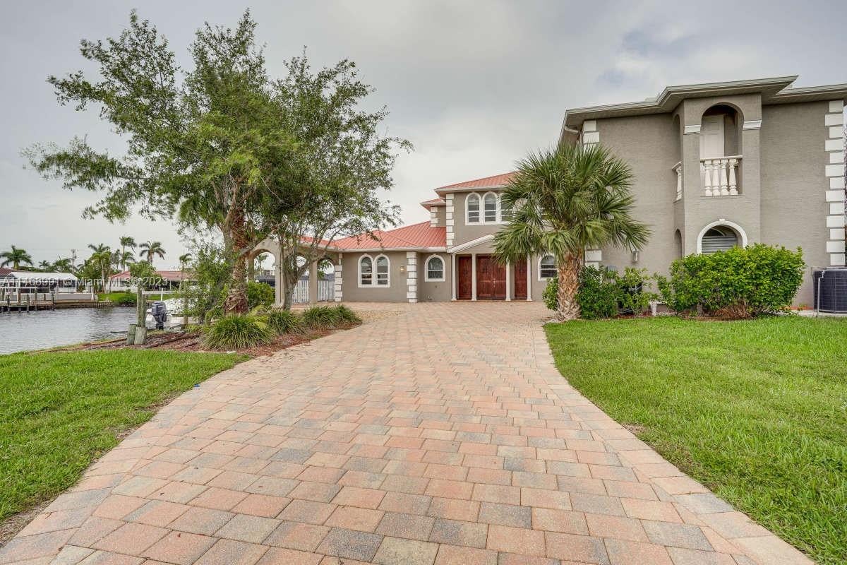 1759 46 St, Cape Coral, FL 33904