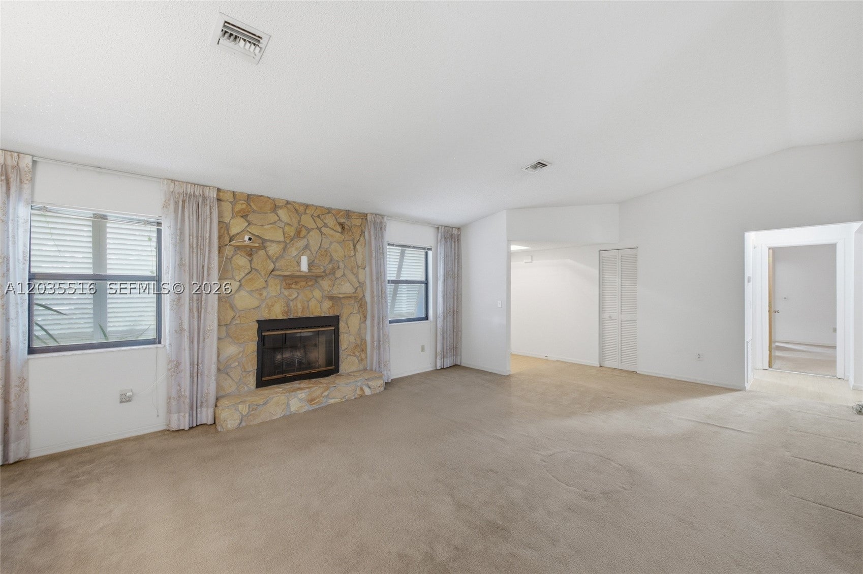 642 Nobles St, Sebastian, FL 32958 photo