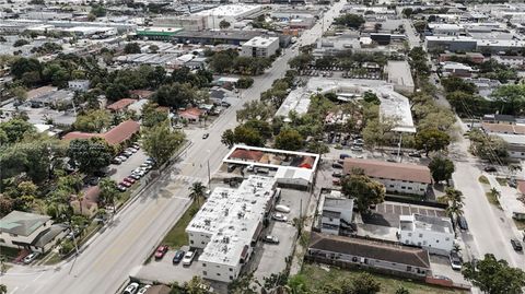  in Miami FL 2600 NW 22nd Ave 9.jpg