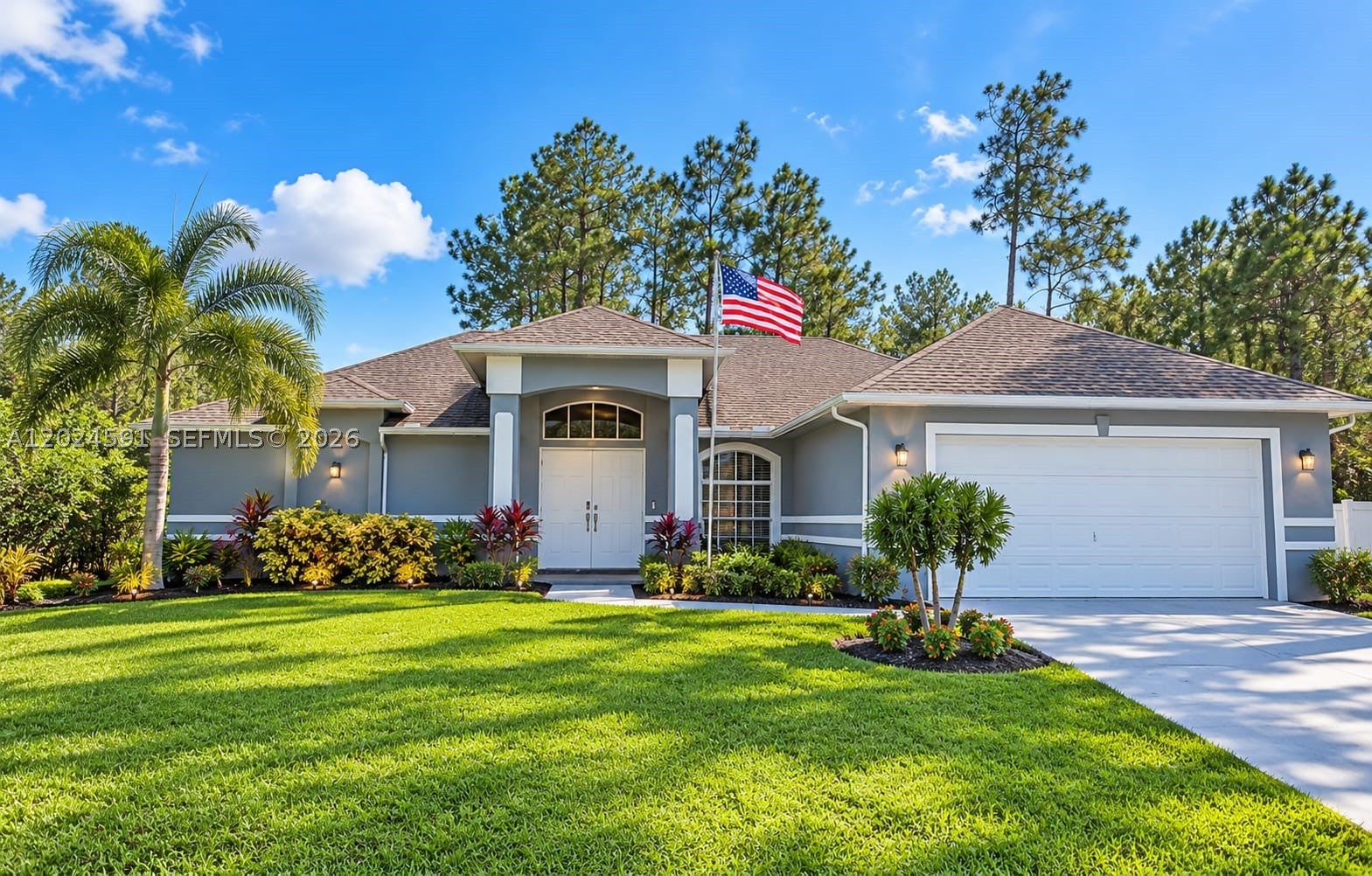 3740 10 Ave, Naples, FL 34120