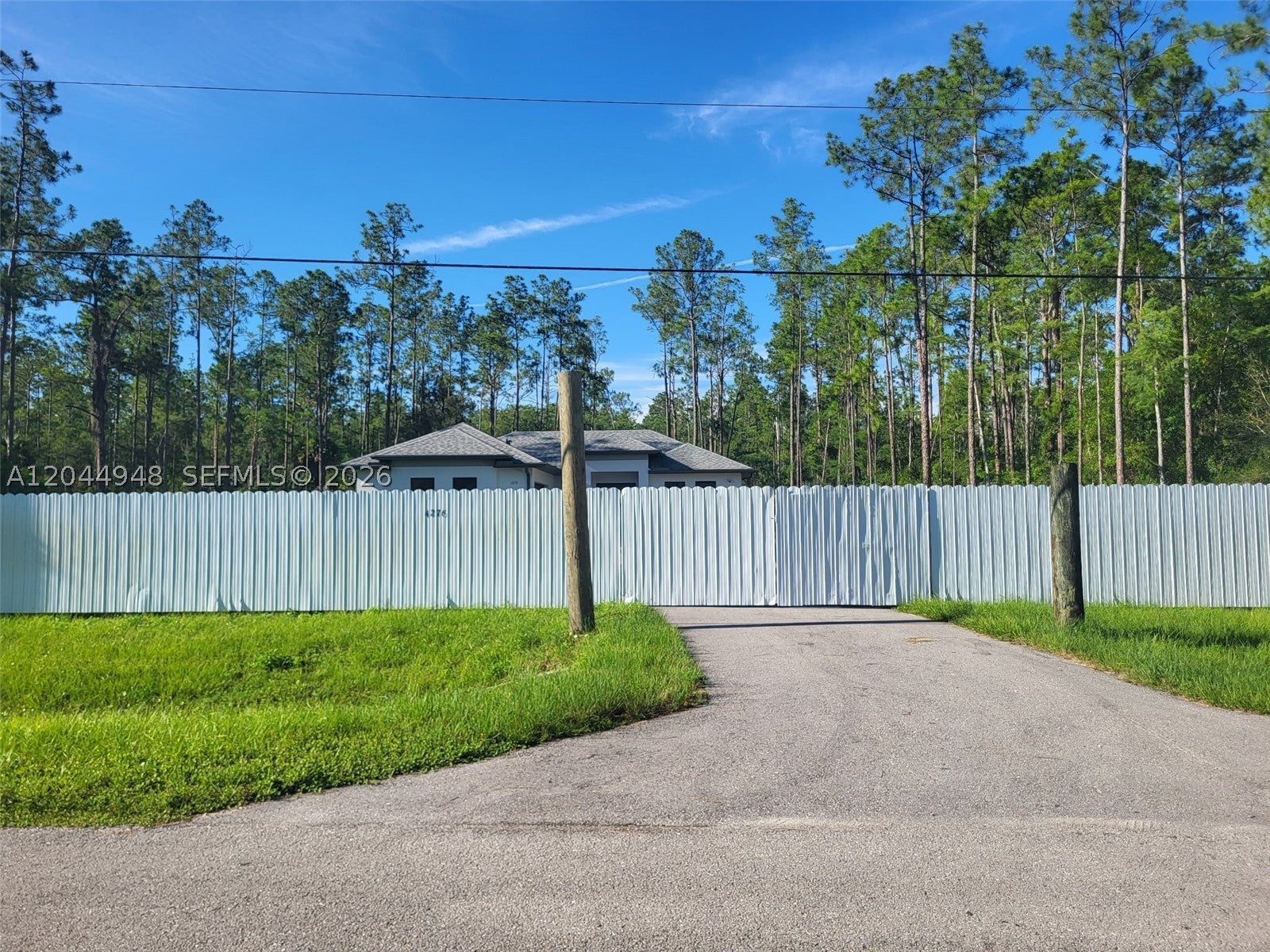 4276 12 Ave, Naples, FL 34120