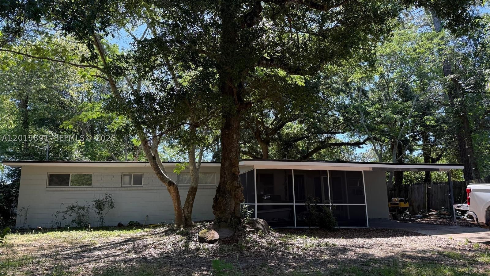 1 Saint Regis Dr, Pensacola, FL 32505
