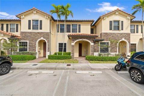 Townhouse in Hialeah FL 8881 W 35th Ln #8881.jpg