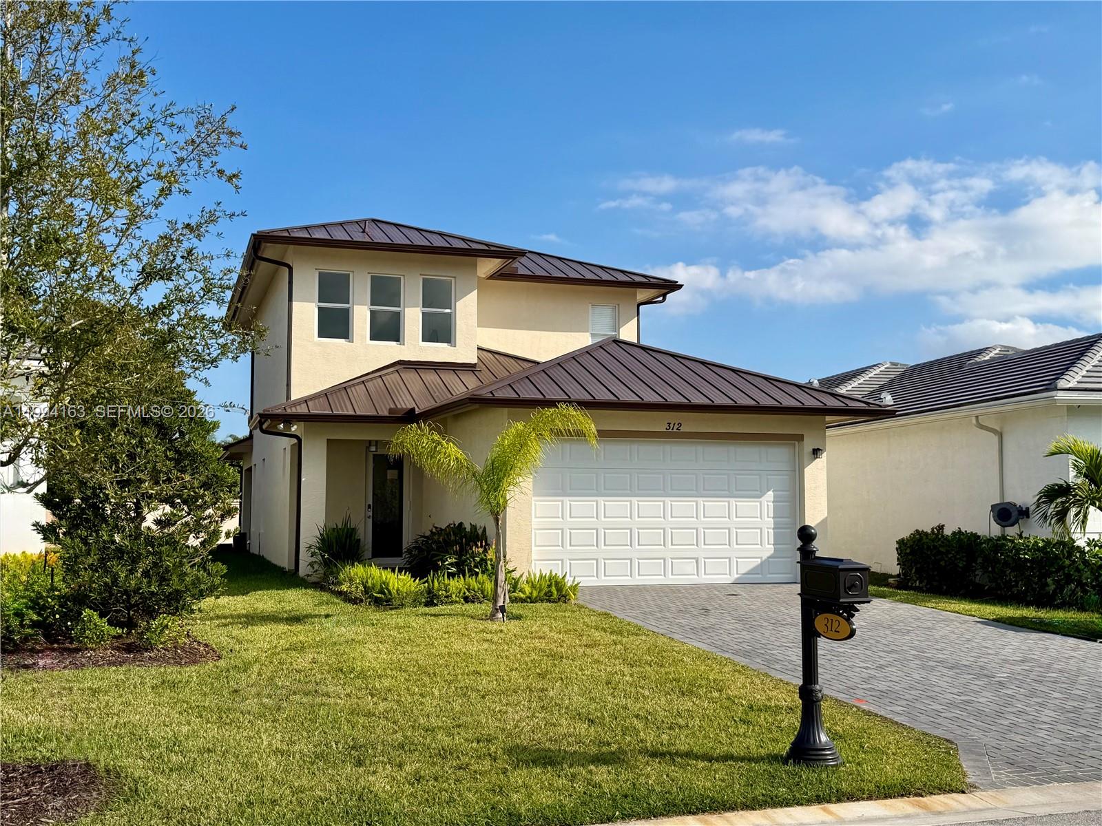 312 Via Sangro, Port Saint Lucie, FL 34952