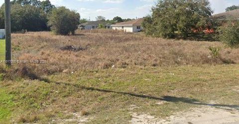  in Lehigh Acres FL 334 Gretchen Ave S.jpg