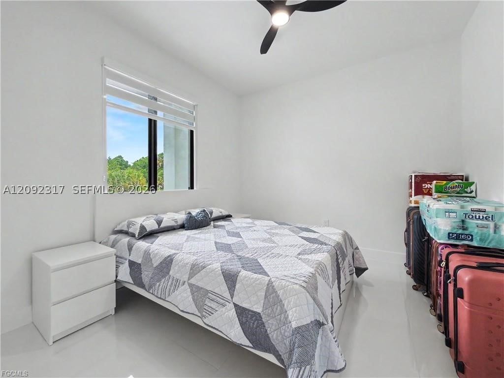 402 Thompson Ave, Lehigh Acres, FL 33972 photo