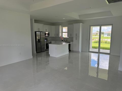 Single Family Residence in Lehigh Acres FL 2044 Crawford Ave N Ave.jpg