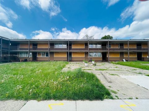 Multi Family in , FL 16501-16561 Greenfield.jpg