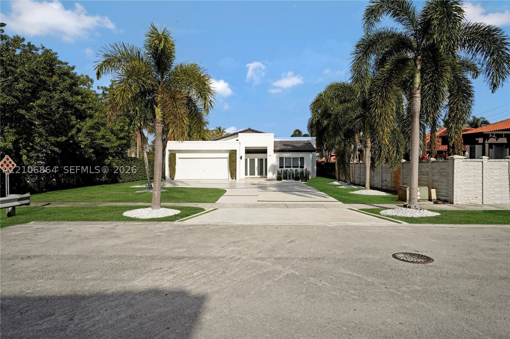885 SW 144th Ave, Miami, FL 33184 photo