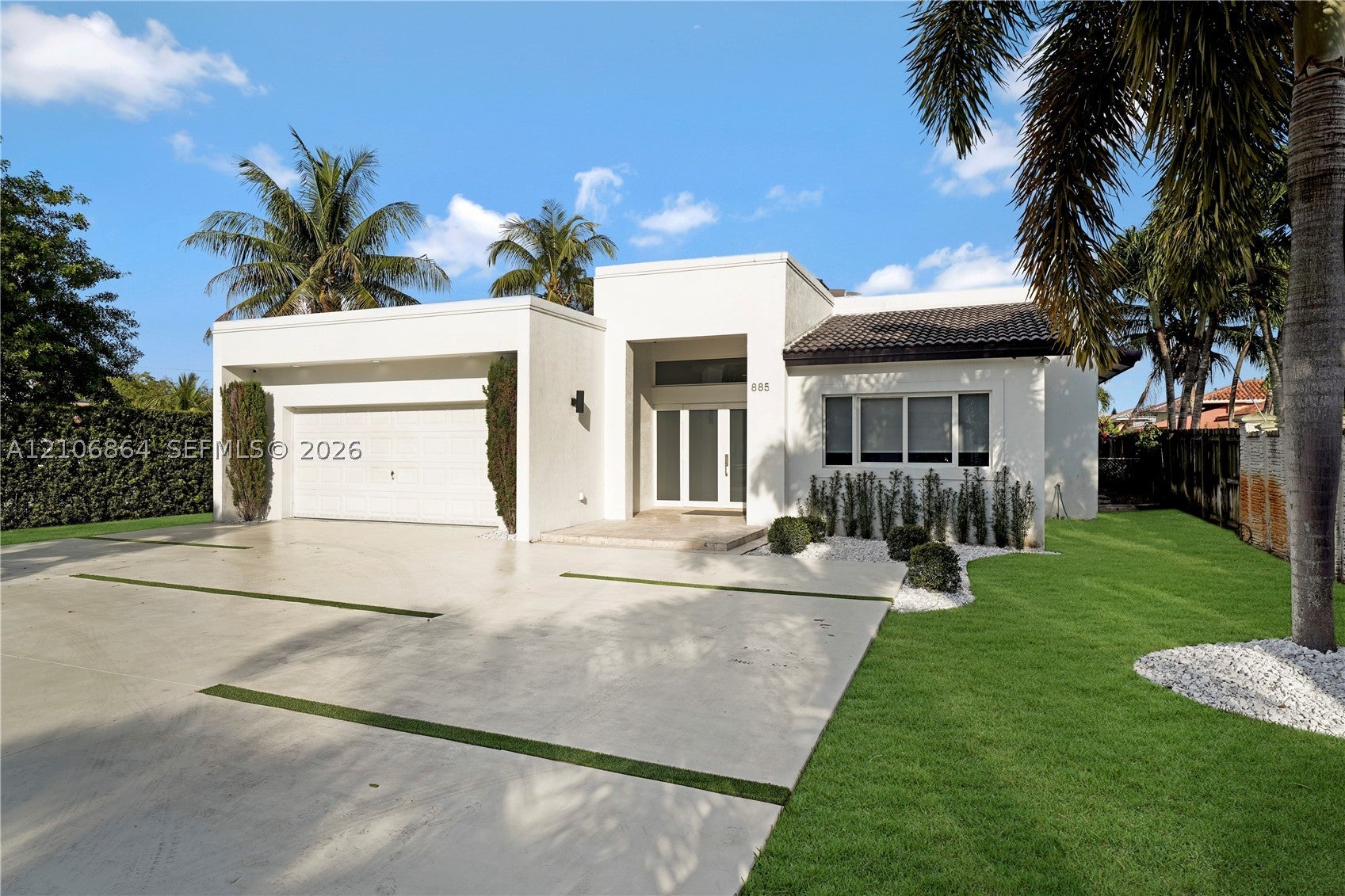 885 SW 144th Ave, Miami, FL 33184 photo
