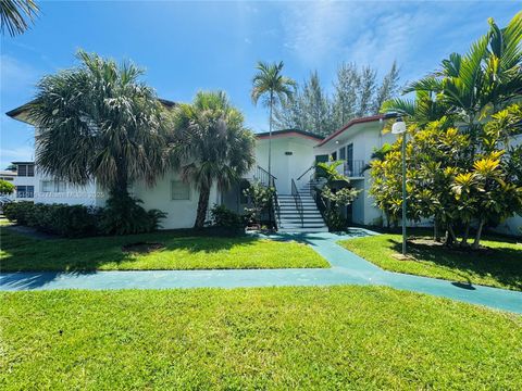 Condominium in Miami FL 18740 NE 18th Ave #142.jpg
