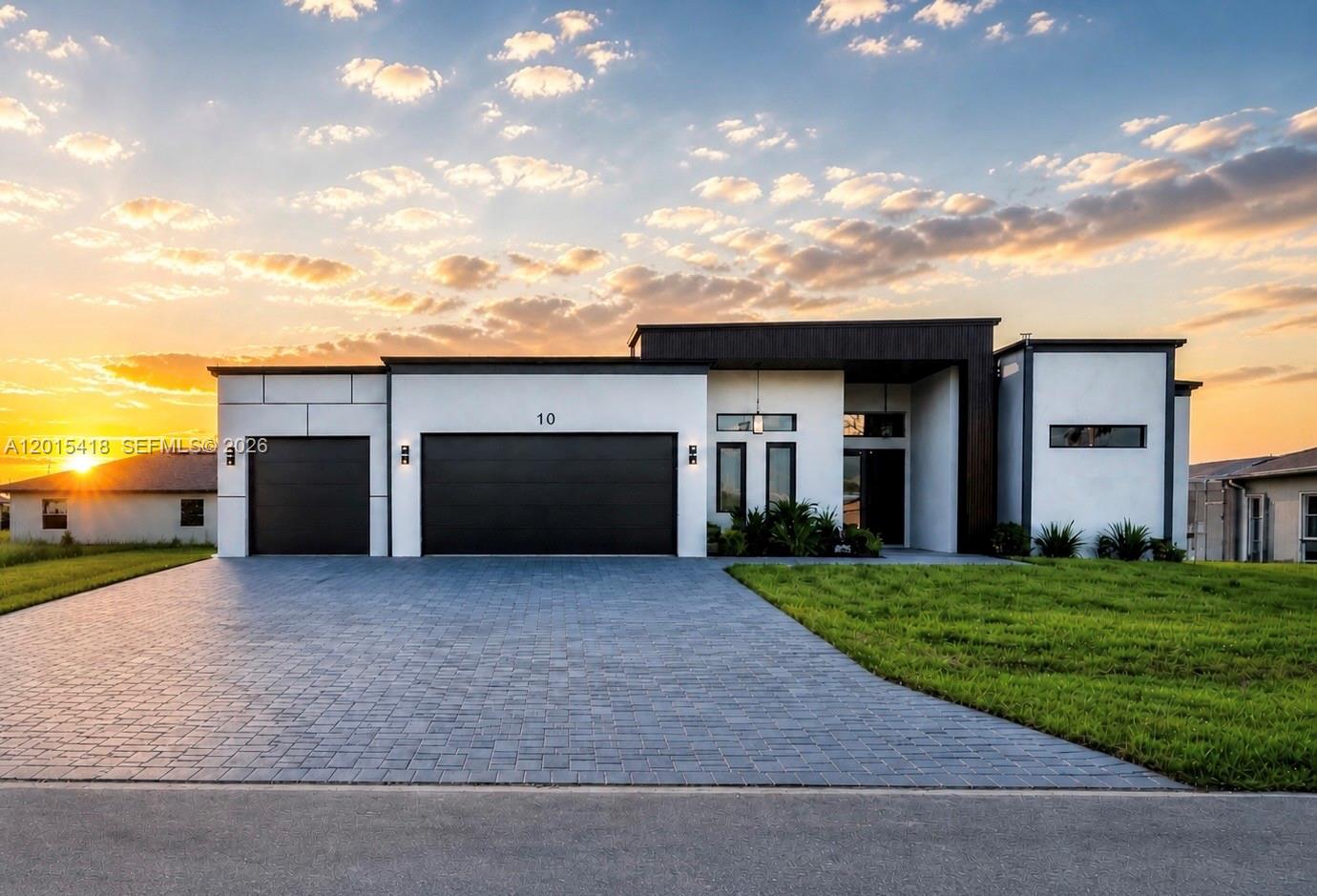 10 33 Pl, Cape Coral, FL 33904