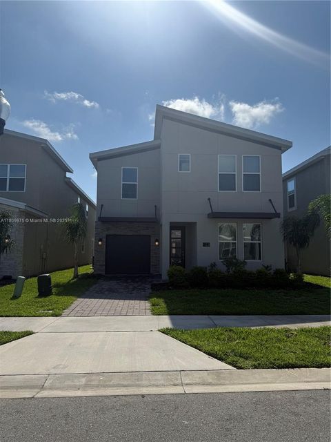 Single Family Residence in Davenport FL 1123 kingsbarn Street.jpg