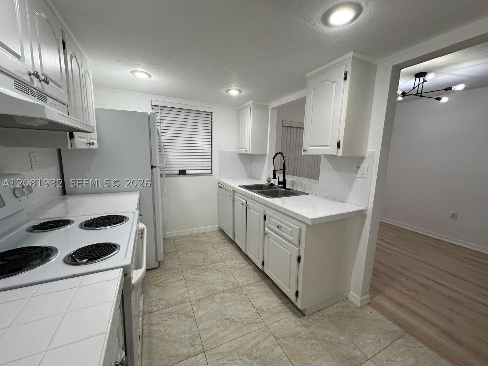 12642 Kenwood B, Fort Myers, FL 33907 photo
